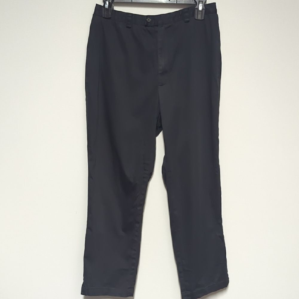 Banana Republic Black Dress Pants with Streamlined Silhouette